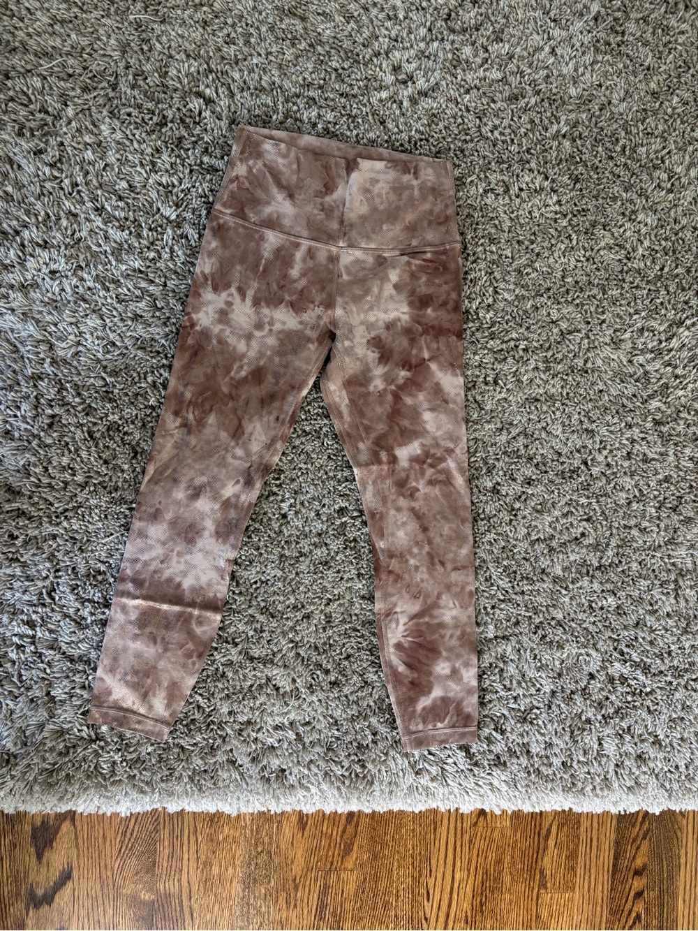 Women’s Lululemon Snakeskin/Tie Dye Style Leggings